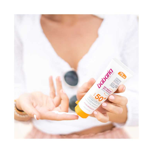 Babaria - Crema viso protezione solare anti-macchie SPF50 + 75ml - Rosa canina