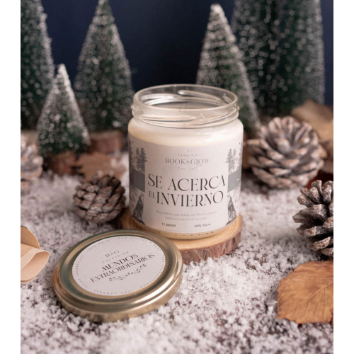Book and Glow - *Mundos Extraordinarios* - Candela di soia - Se Acerca El Invierno