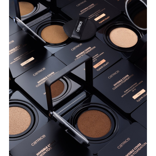 Catrice - *Glass Cloud* - Base trucco Invisible Cover Cushion Foundation - C027C