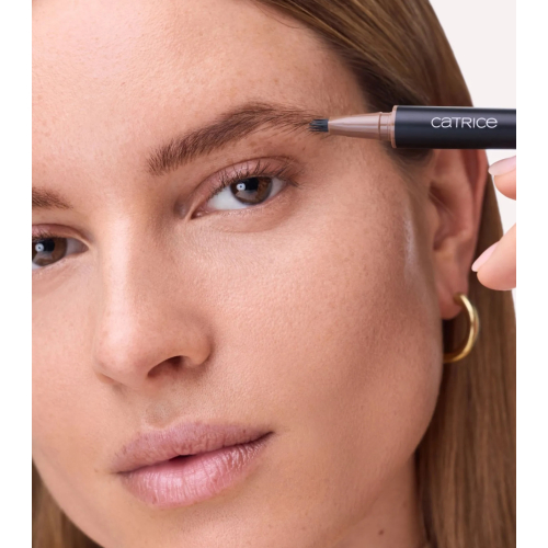 Catrice - Delineatore per sopracciglia Feather Brow Filler Waterproof - 010: Ash Brown