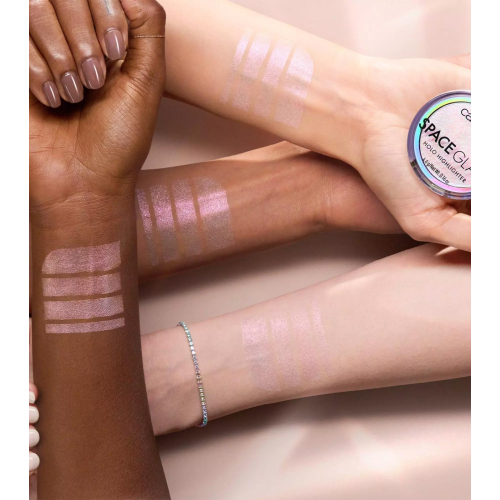 Catrice - Illuminante in polvere Space Glam Holo