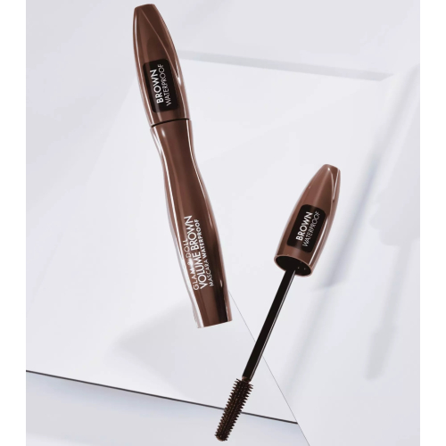 Catrice - Mascara volumizzante waterproof Glam & Doll - Marrone