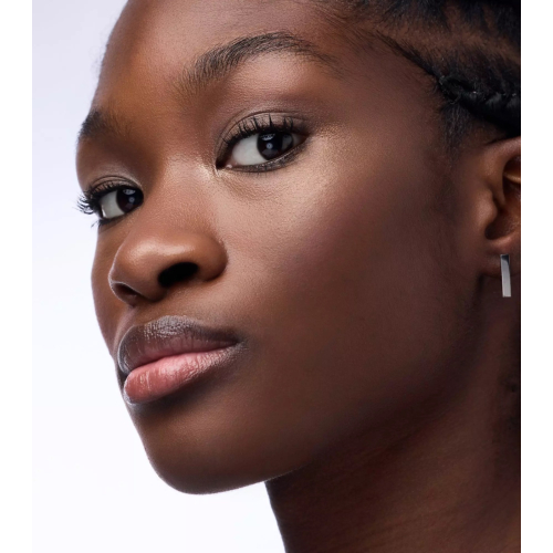 Catrice - Tinta illuminante liquida All Over Glow Tint - 040: Bronze It