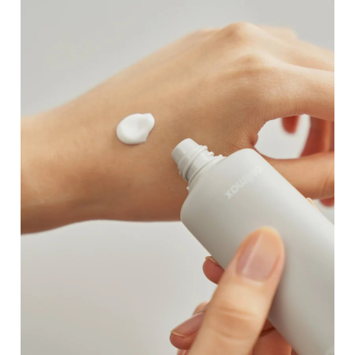 Celimax - *Dual Barrier* - Protezione solare per il viso Watery Sun Cream SPF50+ PA++++