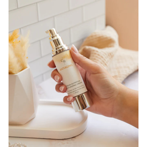 CR Cosmetics - *Antiaging* - Crema Viso Nutriente al Retinolo Puro 0,25%