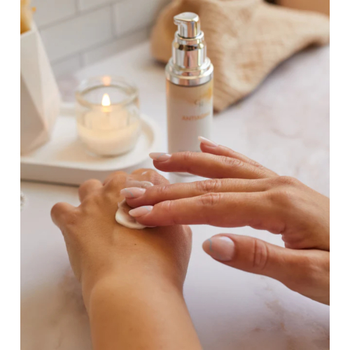 CR Cosmetics - *Antiaging* - Crema Viso Nutriente al Retinolo Puro 0,25%