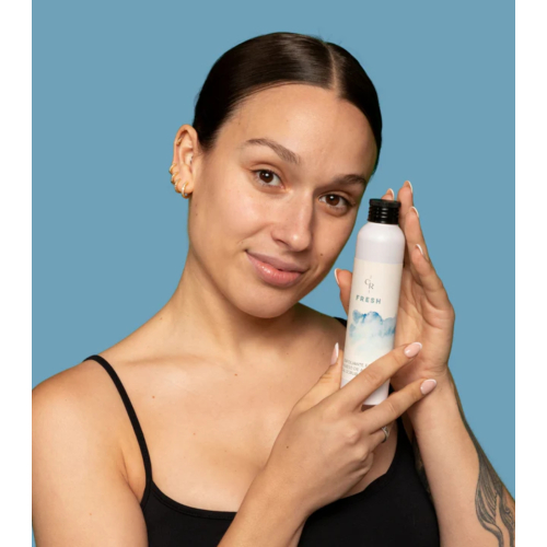 CR Cosmetics - *Fresh* - Scrub viso al nocciolo di albicocca