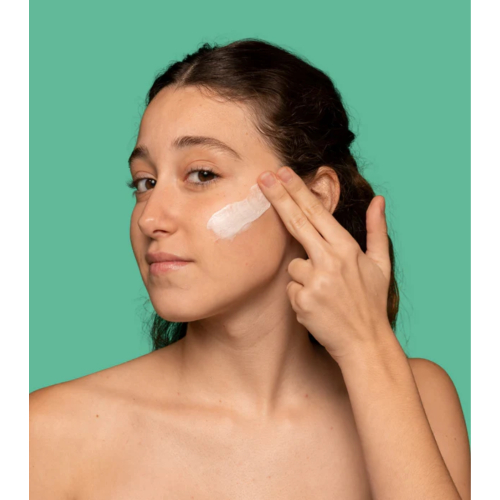 CR Cosmetics - *Purifying* - Crema viso seboregolatrice