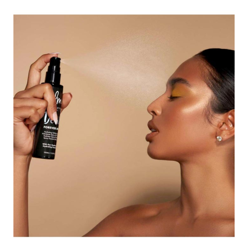 Danessa Myricks - Spray fissante idratante Dewy Forever Mist