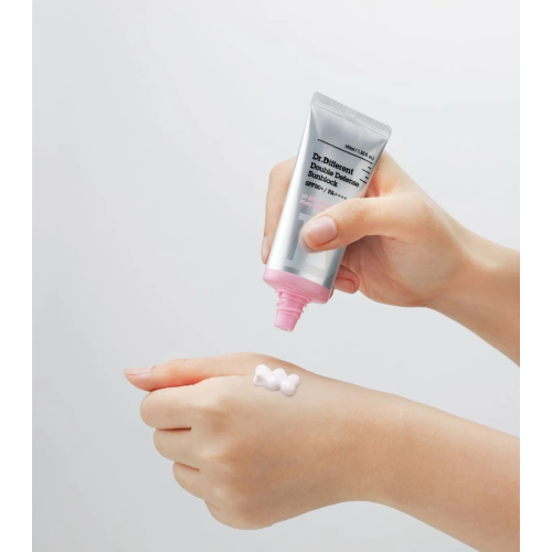 Dr.Different - Crema solare per il viso Double Defense Sunblock SPF50+ PA ++++