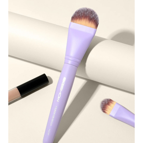 Eigshow - *Purple* - Pennello per fondotinta - F672P