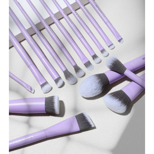 Eigshow - *Purple* - Set di 15 pennelli per il trucco