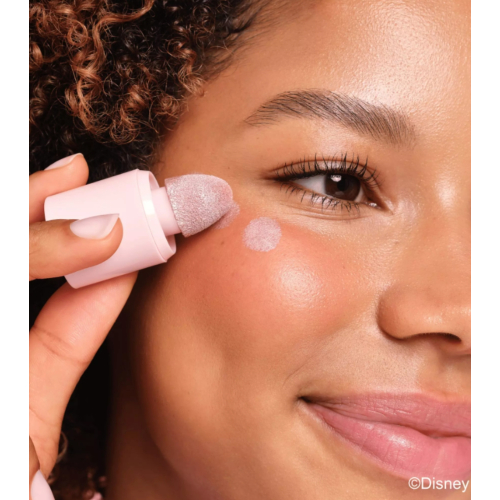 essence - *Alice in Wonderland* - Illuminante liquido - 02: Glowin' Down The Rabbit Hole