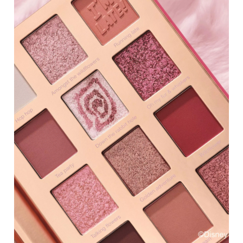 essence - *Alice in Wonderland* - Palette di ombretti - 02: Running As Fast As I Can!