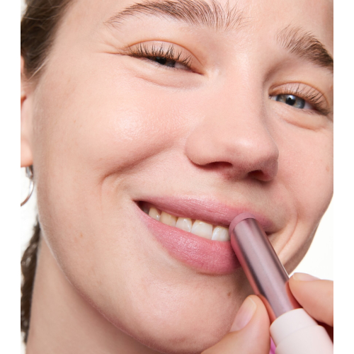 essence - Bálsamo labiale Blur Soufflé - 04: Nude Mauve