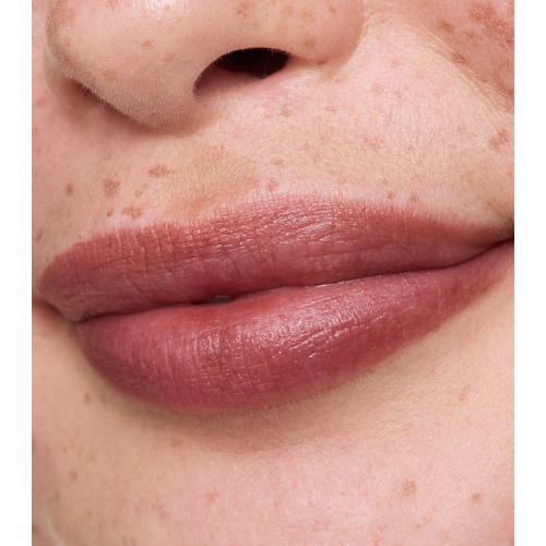 essence - Bálsamo labiale Blur Soufflé - 06: Nude Cocoa