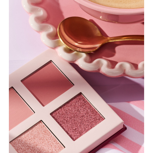 essence - *Book Lovers Club* - Palette di ombre