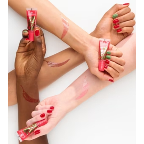 essence - Lucidalabbra Chili Bomb - 01: Strawberry Salsa