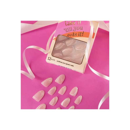 essence - *Fake it \'till you make it* - Unghie finte - 04: Marblemania