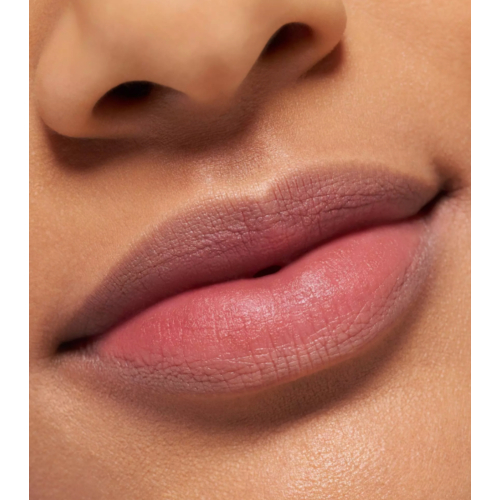 essence - Rossetto opaco dal finish sfumato BLUR soufflé - 01: Deep Scroll