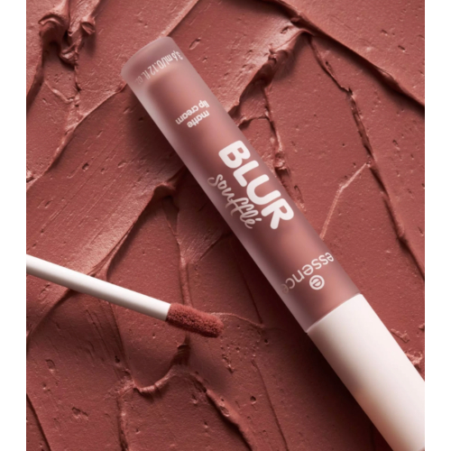 essence - Rossetto opaco dal finish sfumato BLUR soufflé - 02: Spice Filter