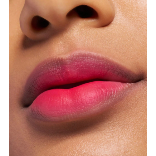 essence - Rossetto opaco dal finish sfumato BLUR soufflé - 04: Main Feed