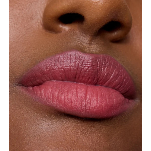 essence - Mousse labiale Juicy Matte - 02: Featherlight Pink