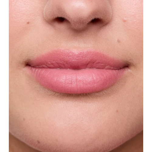 essence - Mousse labiale Juicy Matte - 03: Nude Pink