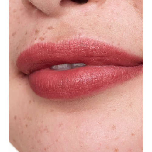 essence - Mousse labiale Juicy Matte - 05: Gauzy Latte