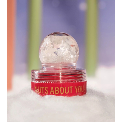 essence - *Nuts About You* - Balsamo labbra colorato - Pirouette Of Hazelnuts