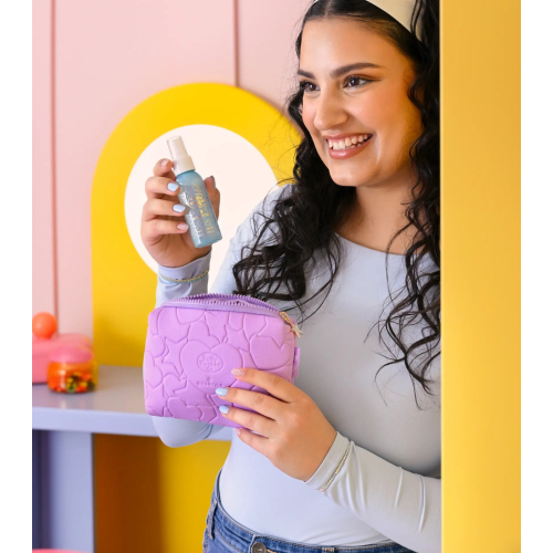 essence - *Polly Pocket* - Spray fissante Not Small, I'm Fun Size!