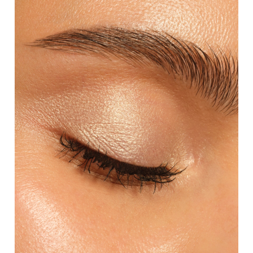 essence - Ombretto in stick Blur Nude - 05: Oat Milk Glow
