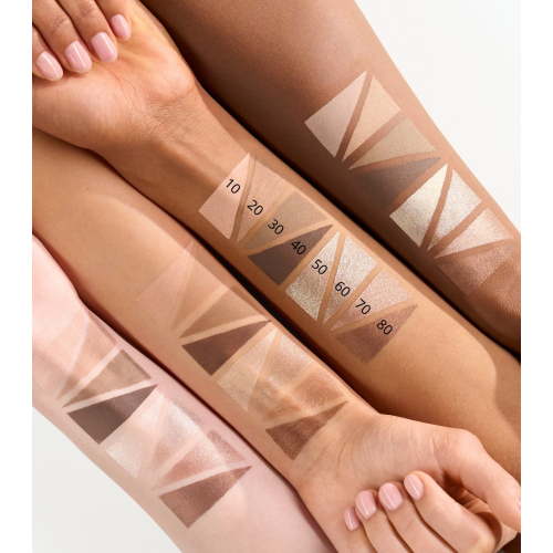 essence - Ombretto in stick Blur Nude - 06: Iced Mocha