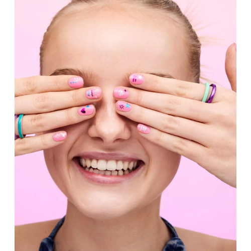 essence - *Superman* - Adesivi per unghie