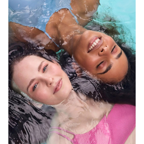 essence - *The Little Mermaid* - Ombretto liquido - 02: Sea Me Sparkle