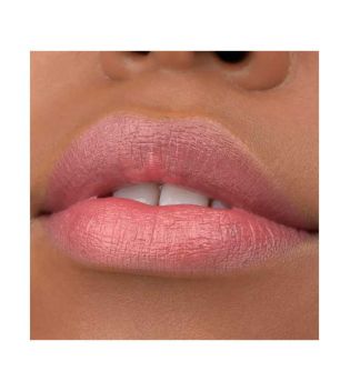 essence - Tinta labbra idratante Tinted Kiss - 03: Coral colada