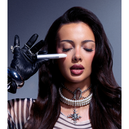 Everybody London - *Aleksandra Sosfa Futura Makeup* - Stick illuminante Prism Stick