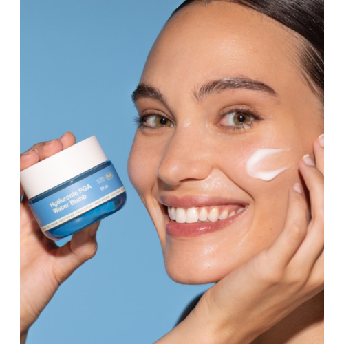 Freshly Cosmetics - Crema idratante all'acido poliglutammico Hyaluronic PGA Water Bomb