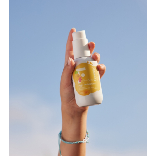 Freshly Cosmetics - Crema solare per bambini SPF50+ High Protetion