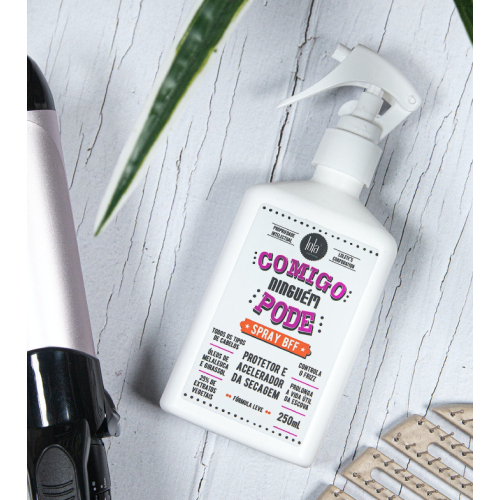 Lola Cosmetics - Spray protettivo per capelli BFF Comigo Ninguém Pode