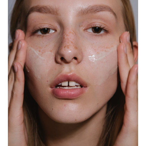 Mádara - Crema riequilibrante Hydra-Derm Acne