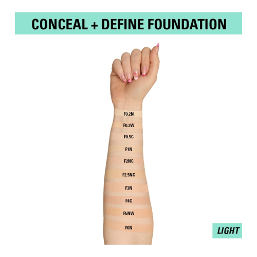 Makeup Revolution - Fondotinta Conceal & Define Soft Matte - F0.3W