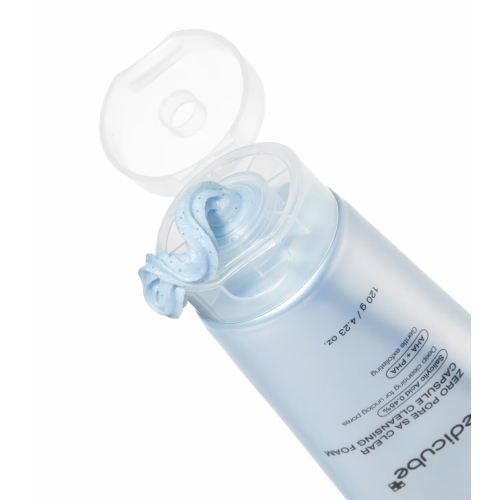 Medicube - *Zero Pore* - Detergente viso schiumogeno esfoliante Clear Capsule