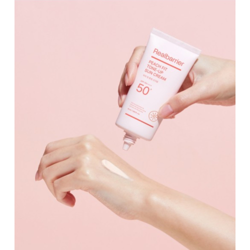 Real Barrier - Protezione solare Peach Fit Tone-up SPF 50 PA++++
