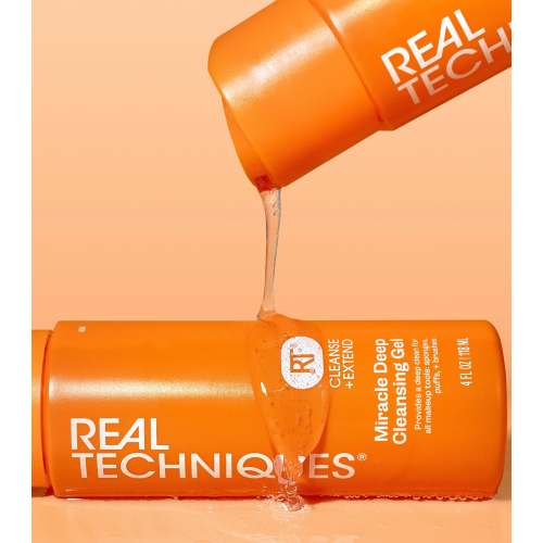 Real Techniques - Gel detergente con pennello e spugna Miracle Deep
