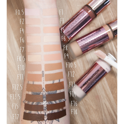Revolution - Fondotinta Conceal & Define - F18