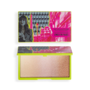 Revolution - *Emily In Paris* - Illuminante in polvere In The Spotlight