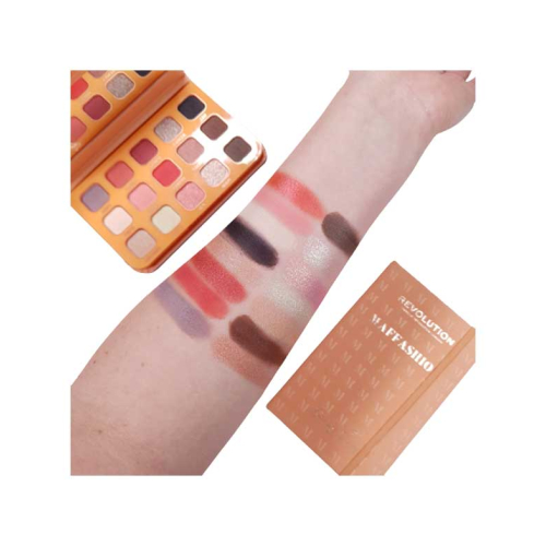 Revolution - *Maffashion x Revolution* - Palette di ombretti My Beauty Diary 2.0