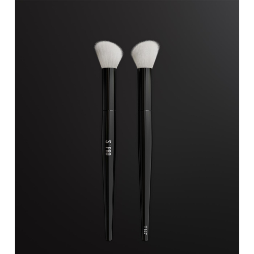 S17PRO - *Technique* - Pennello piccolo angolato per il viso - T147