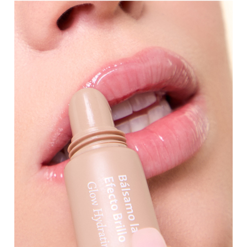 Saigu Cosmetics - Balsamo labbra idratante con effetto gloss